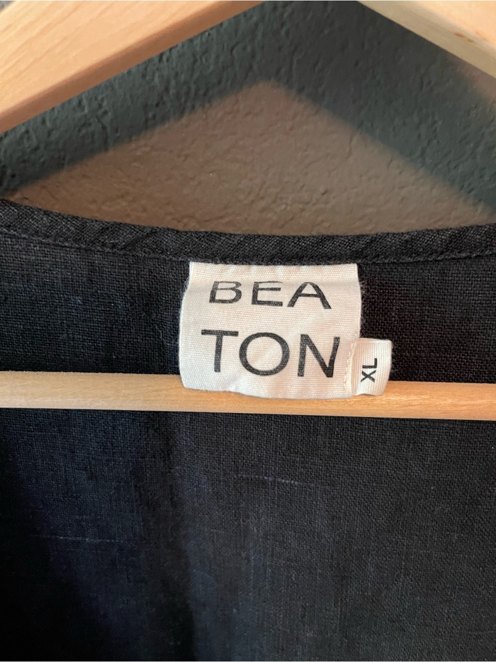 Beaton Linen Black Sleeveless Linen Shift Dress - Picture 3 of 3